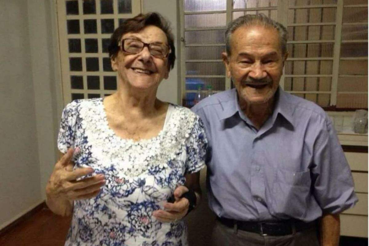 Maria Amanda e Ferreirinha foram casados por 71 anos e tiveram oito filhos
