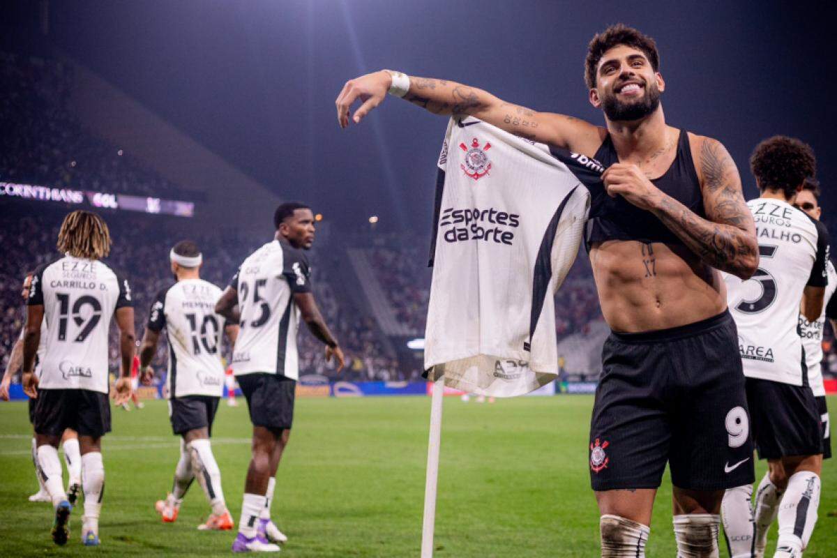 O atacante Yuri Alberto depois de anotar três gols contra o Inter 