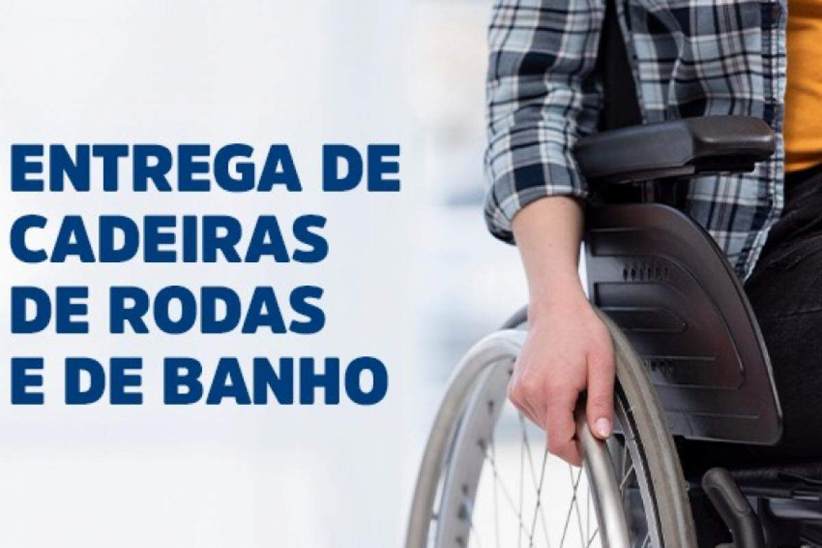 Entrega acontece na quadra do Fundo Social, na Vila Trancoso; ação contempla moradores com deficiência permanente do município