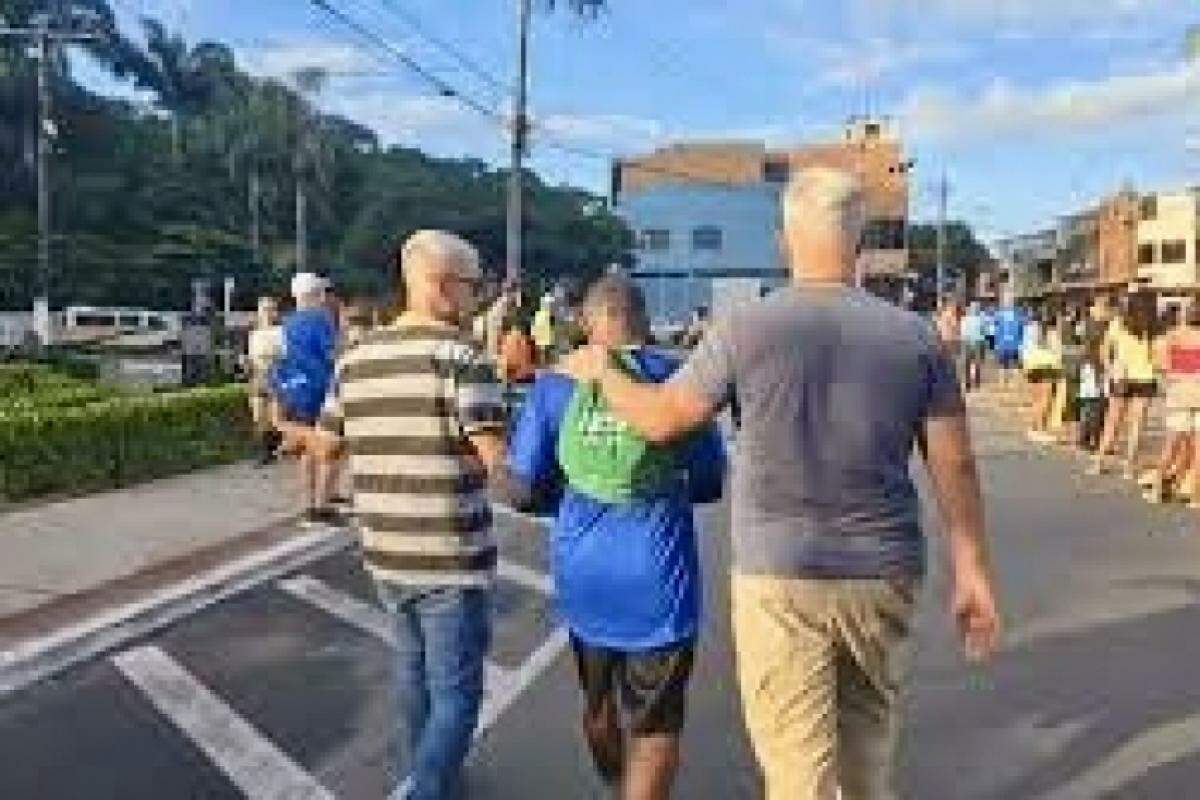 Agentes foram até o local da prova e aguardaram pelo homem na linha de chegada