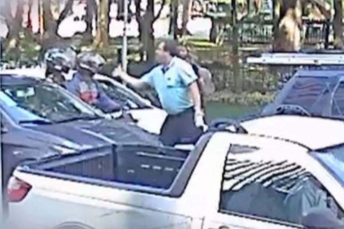 Imagem mostra discussão violenta no Centro