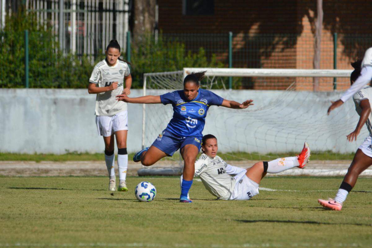 Lance do jogo entre São José x Atlético-MG