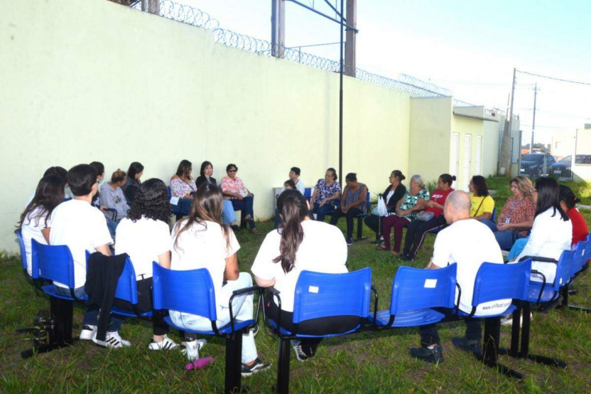 Atendimento do 'Café com Afeto', oferecido na região da UBS São Domingos/Paineiras