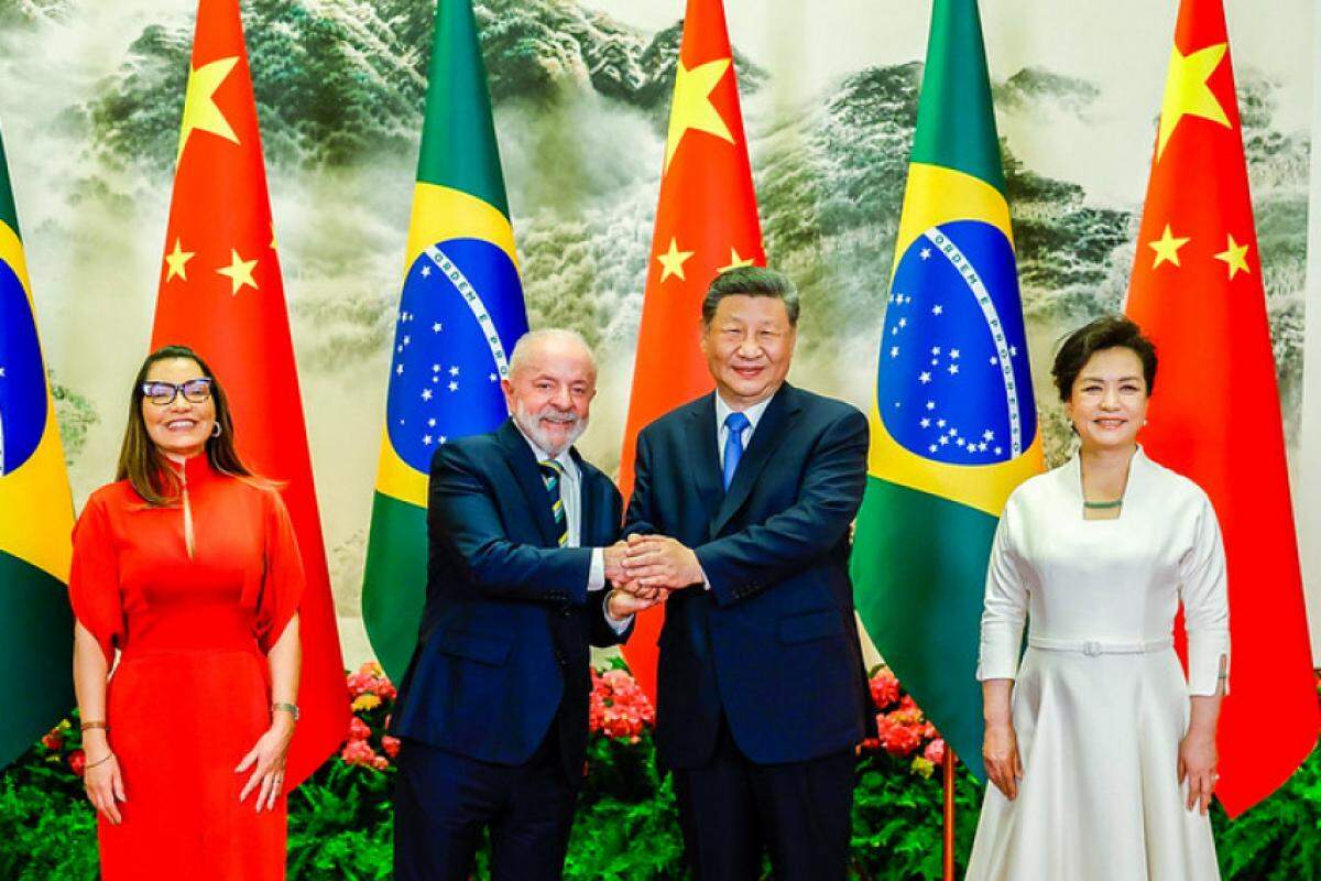 “Pedir que a autocracia chinesa envie um enviado especial para tratar de controle de redes é uma afronta à soberania brasileira”, diz deputado.
