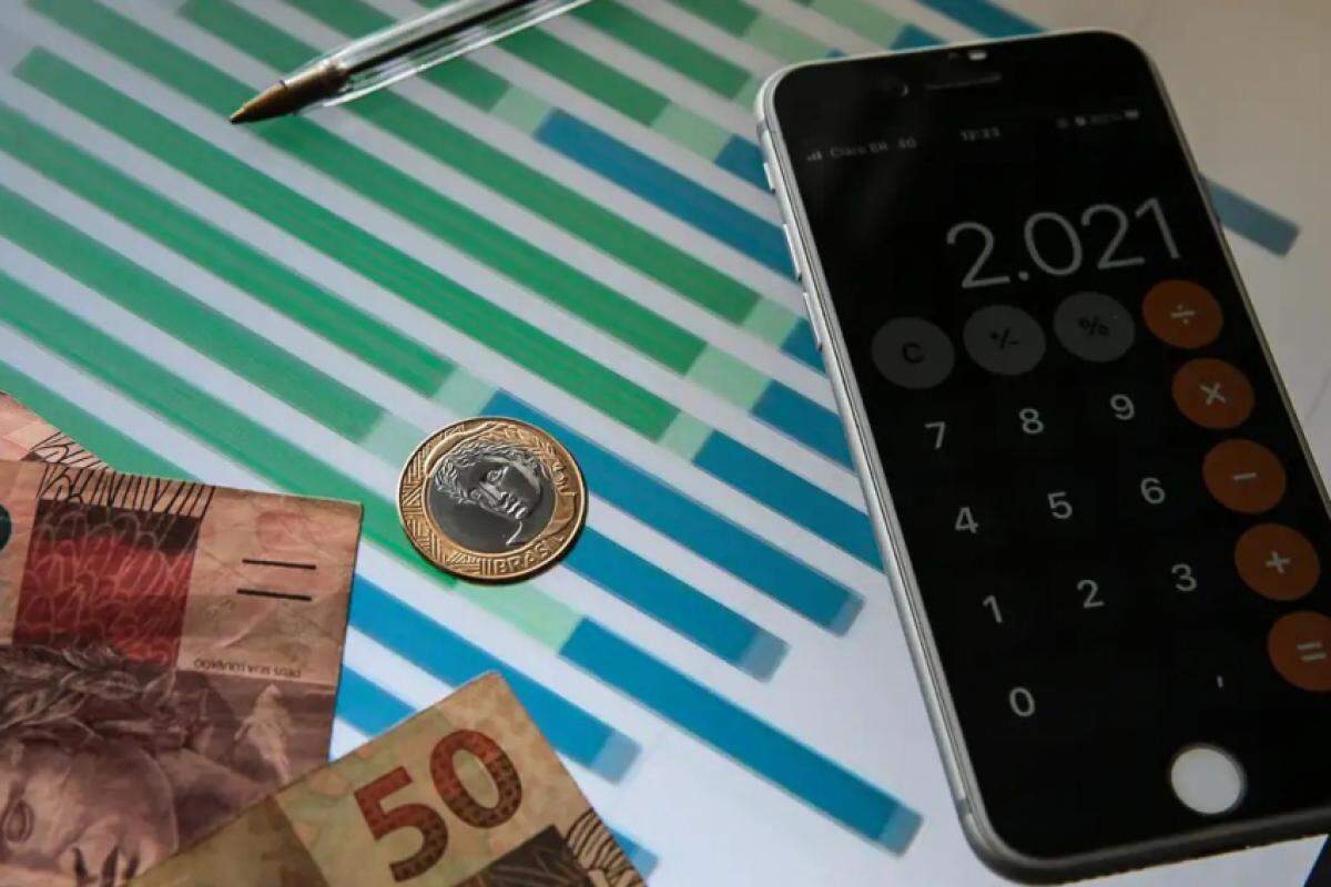 Nova medida reduz contribuição de quem ganha até dois salários mínimos por mês