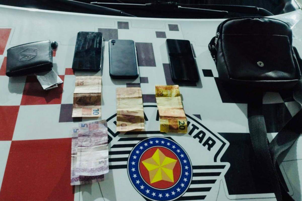 Dupla é presa após roubo no Jardim Esplanada em SJC