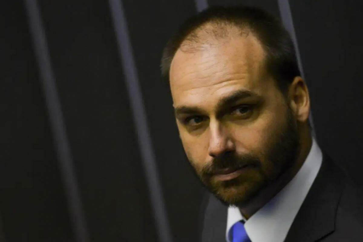 Eduardo é o terceiro filho do ex-presidente Jair Bolsonaro