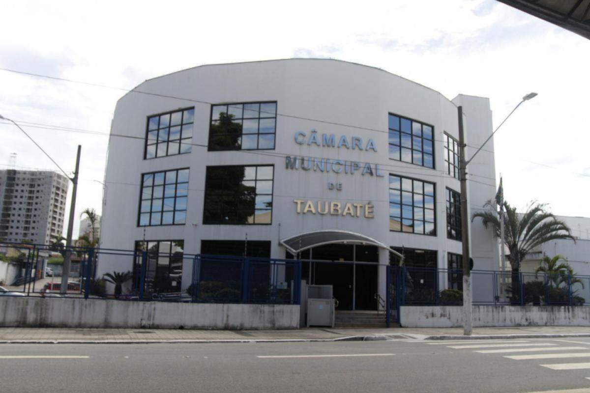 Fachada da Câmara de Taubaté