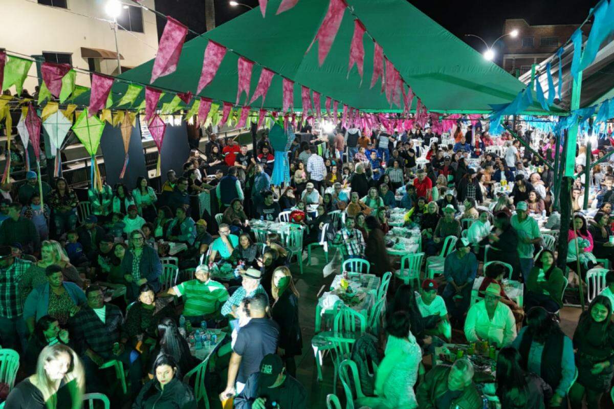Programação especial envolveu toda a cidade em atividades cívicas, religiosas, esportivas e culturais