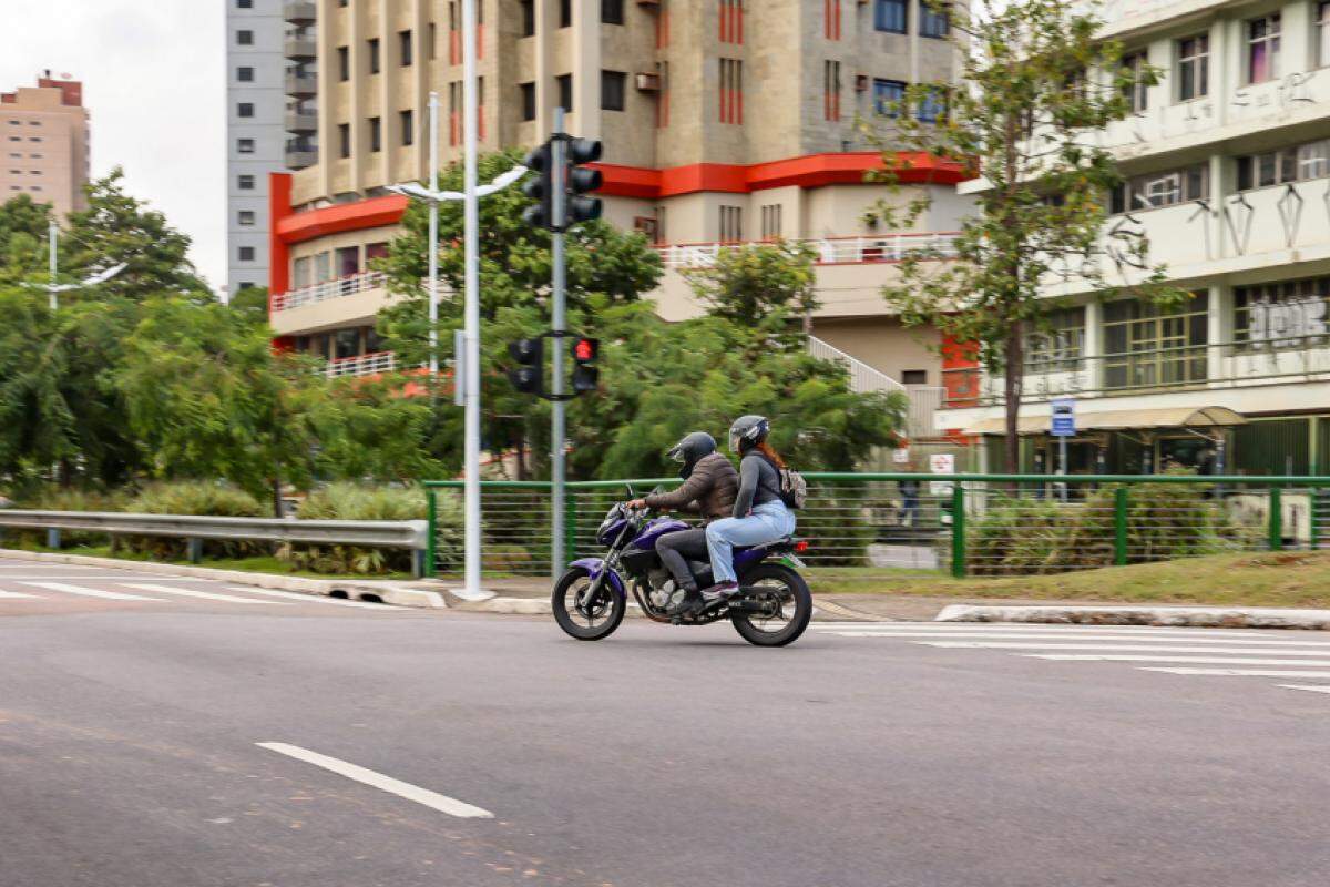 Com foco em pedestres, motoristas e motociclistas, ações educativas buscam mais segurança no trânsito