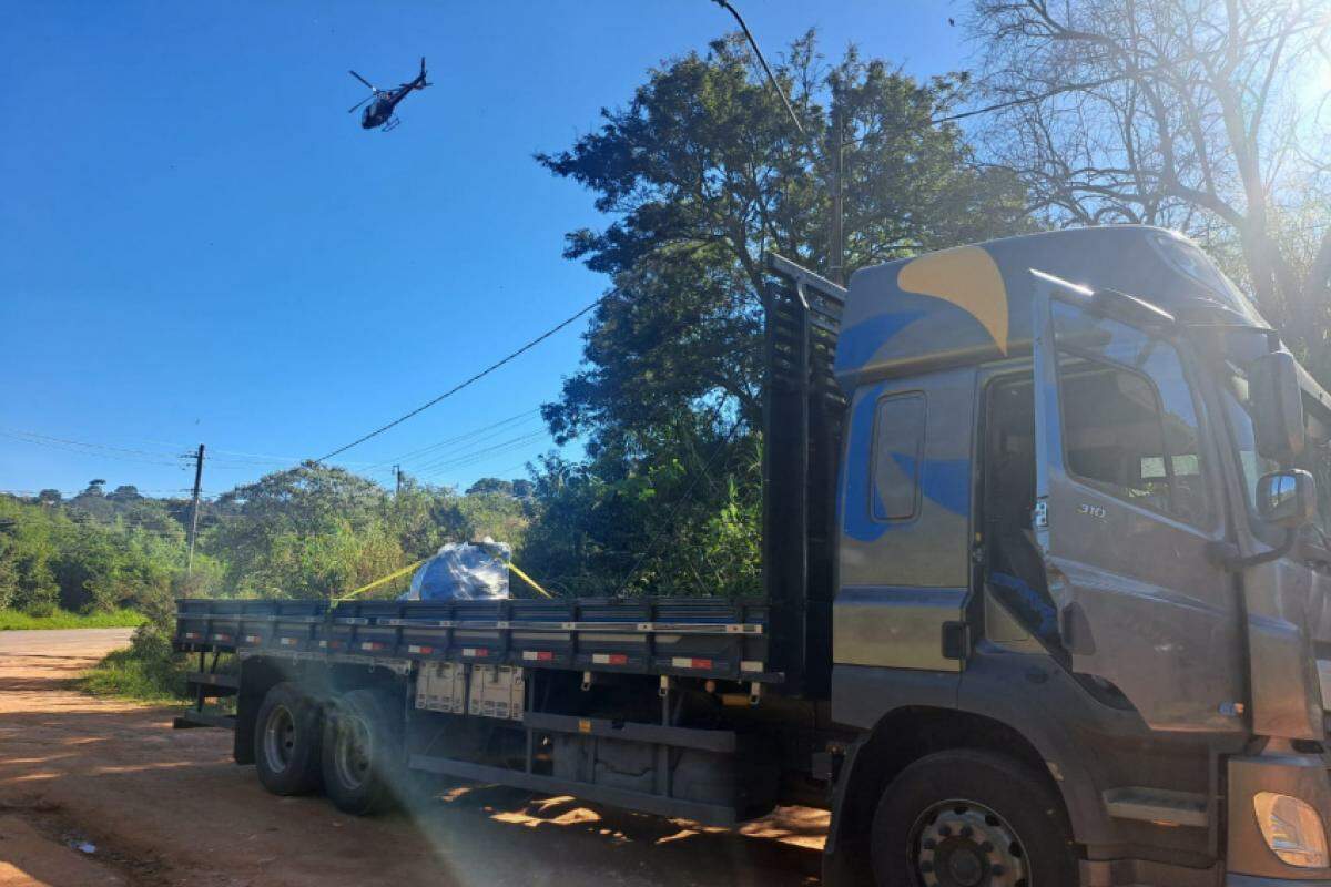 O Águia auxiliou no cerco policial ao suspeito, que acabou preso