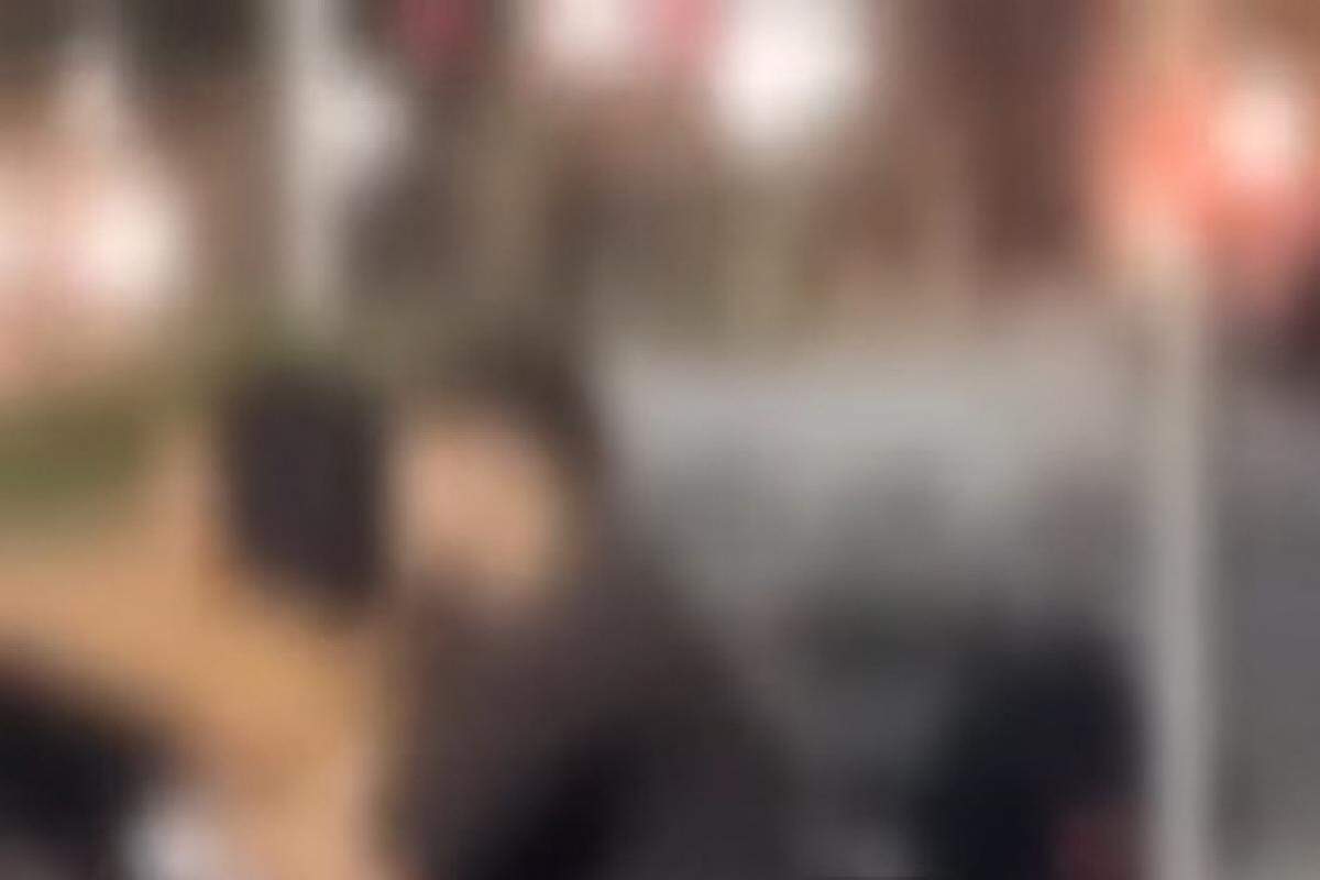 Casal aparece em atos obcenos na rua
