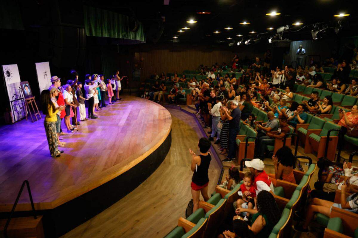 As apresentações do 9º FESTEJU serão realizados entre os dias 02 a 17 de agosto nas salas de espetáculo do Centro das Artes Prefeito Pedro Fávaro
