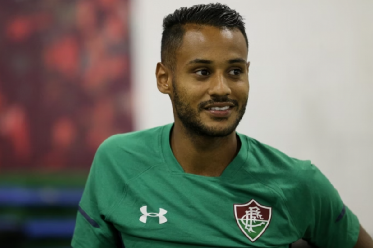 Mateus permaneceu em silêncio ao ser ouvido.
