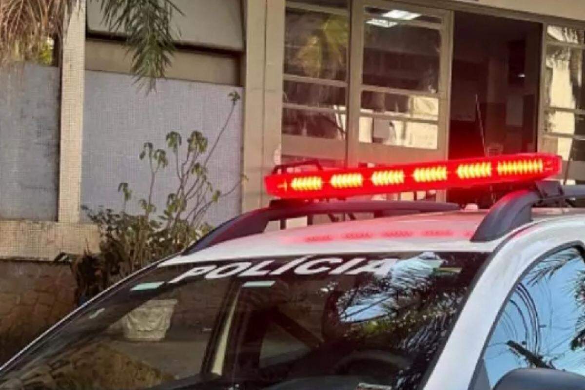 O boletim de ocorrência de estelionato foi registrado no Plantão Policial.