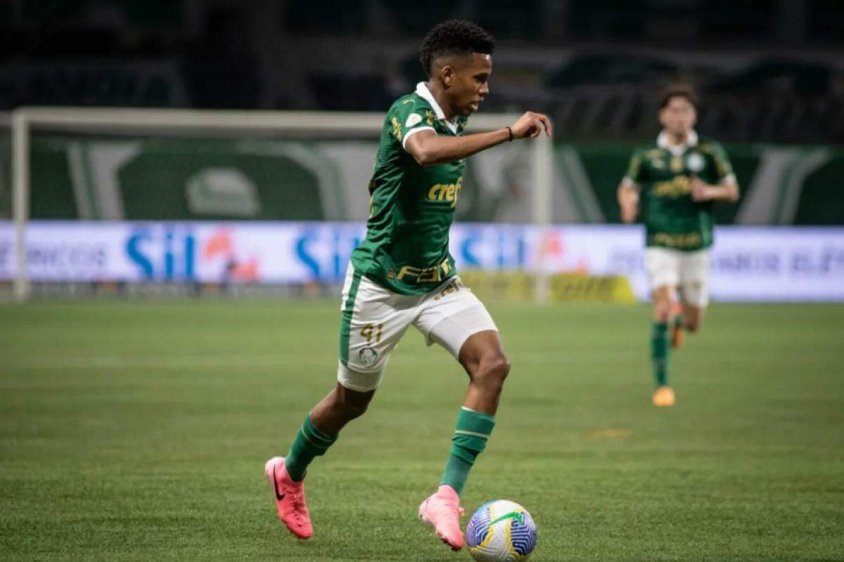 Estêvão era chamado de 'Messinho' nas categorias de base