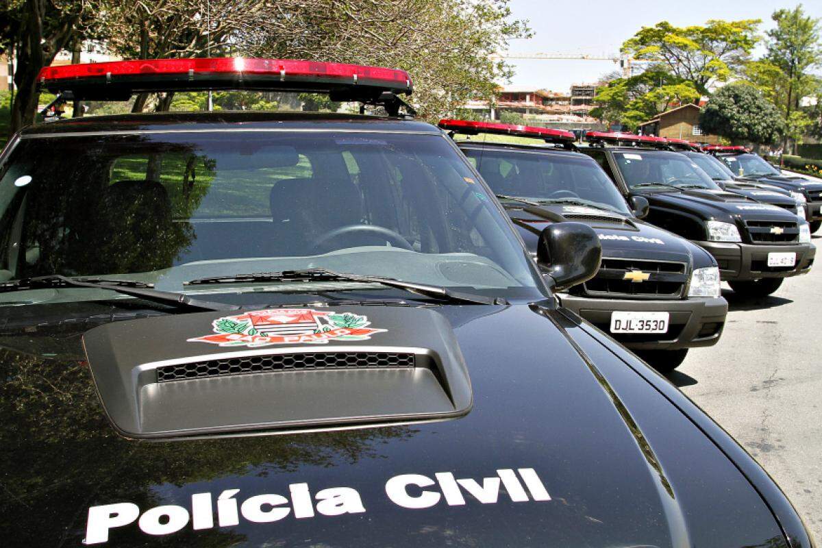 Homem morreu atropelado em via do Jardim Novos Campos Elíseos; condutor fugiu do local após ver o corpo no chão.
