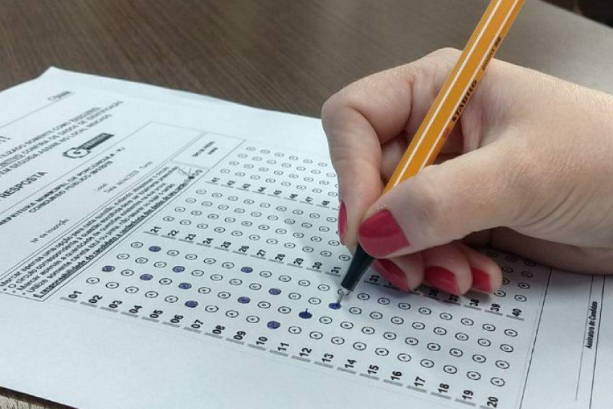 Inscrições vão até 18 de junho e incluem oportunidades imediatas e cadastro reserva para níveis fundamental, médio e superior
