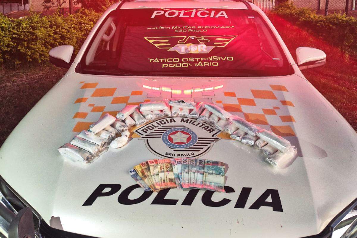 Tático Ostensivo Rodoviário intercepta ônibus e apreende mais de 3 kg de haxixe em Guararapes