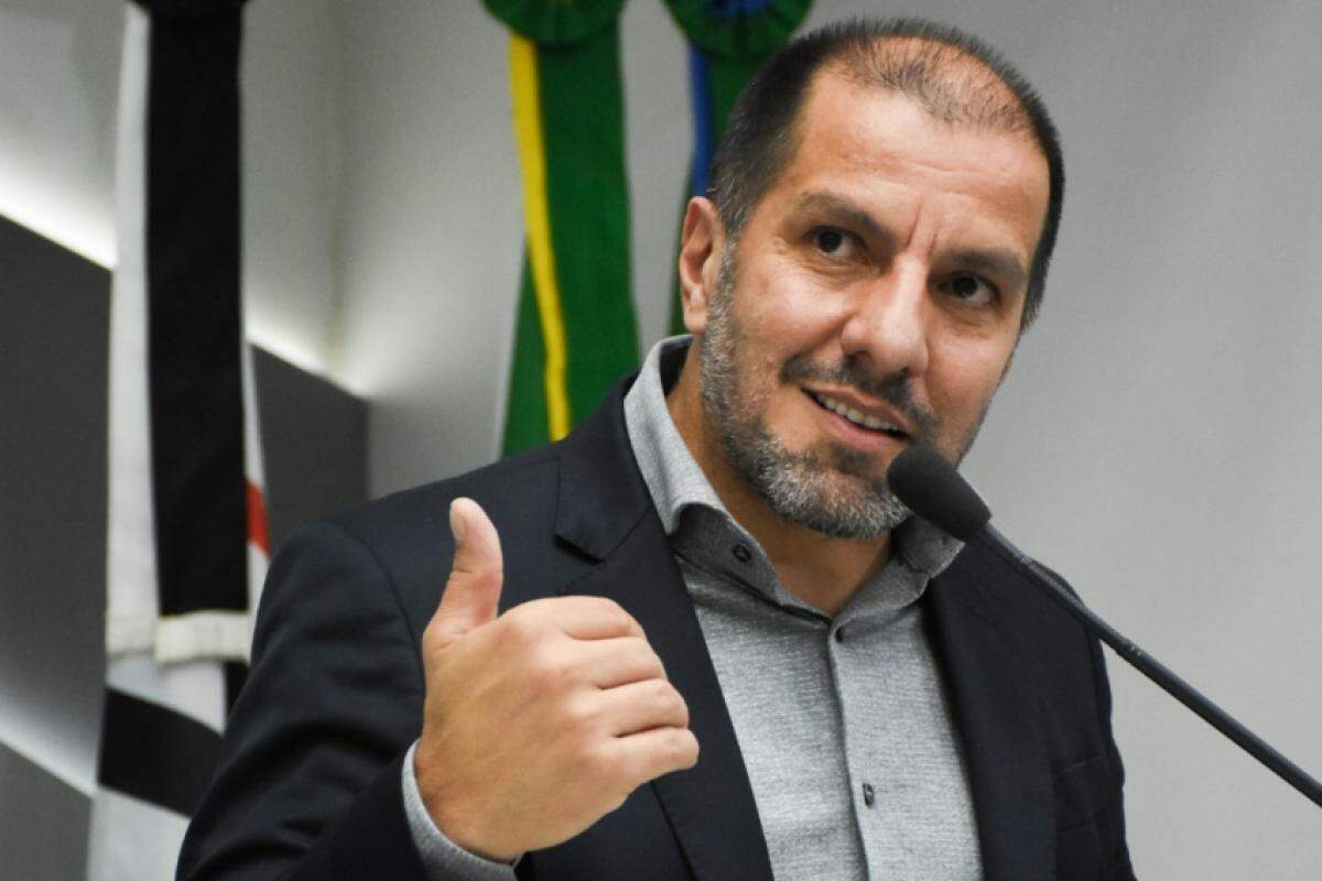 A iniciativa é de autoria do presidente da Casa, vereador Edicarlos Vieira