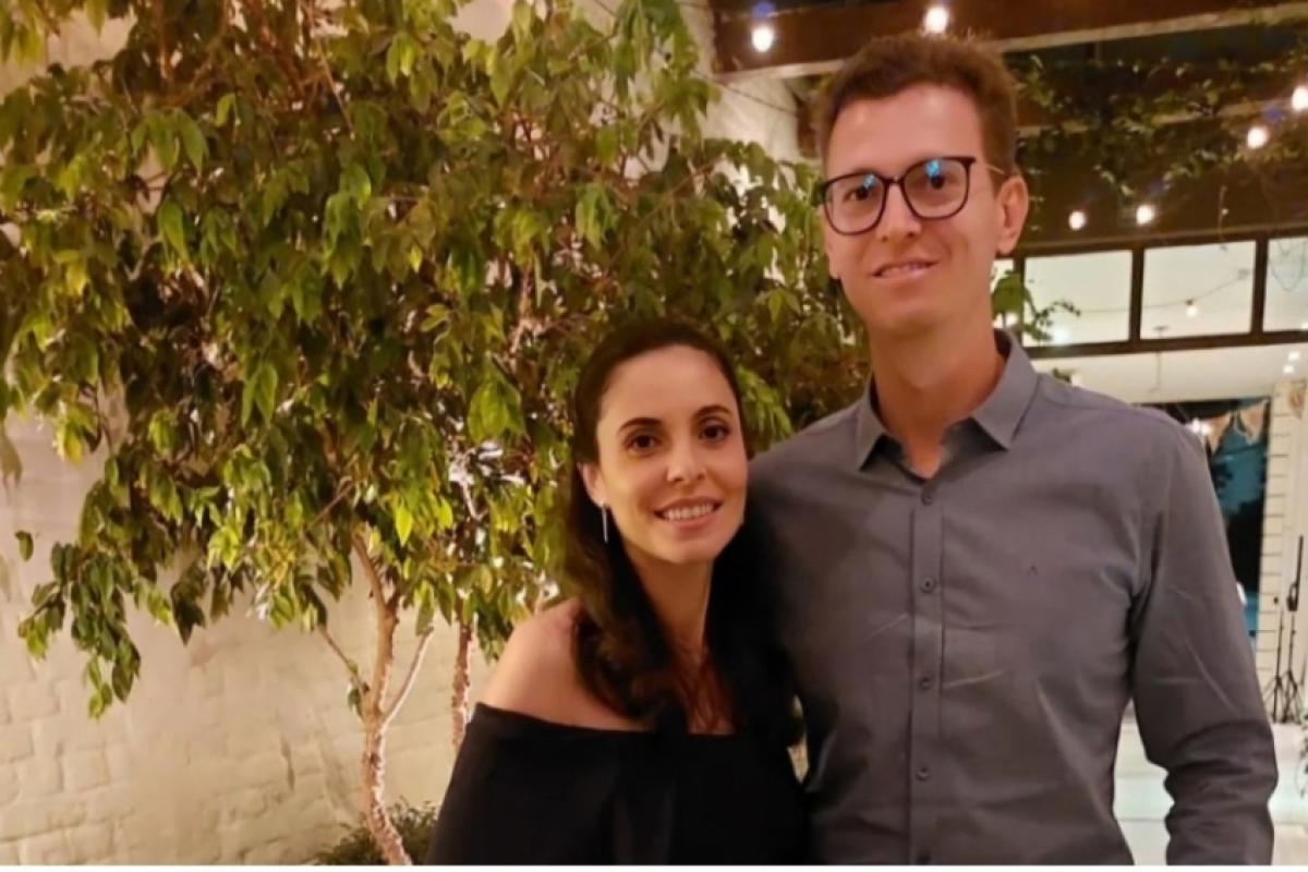 Rafael, Cristiane e o bebê do casal foram sepultados na tarde de hoje. 