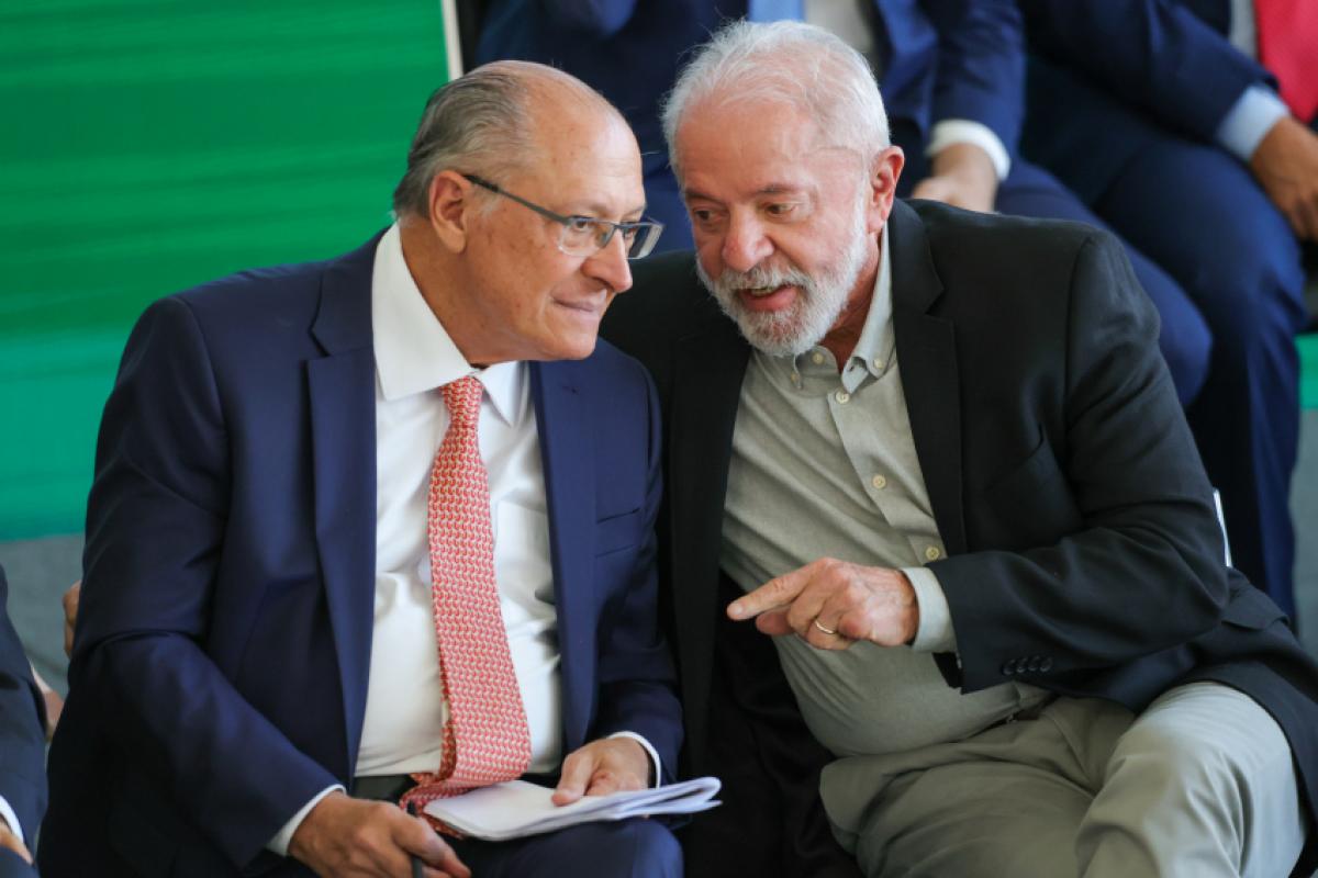 Imposição de tarifas comerciais de 50% sobre todas as exportações do Brasil para os Estados Unidos, anunciada na última quarta-feira (9)  