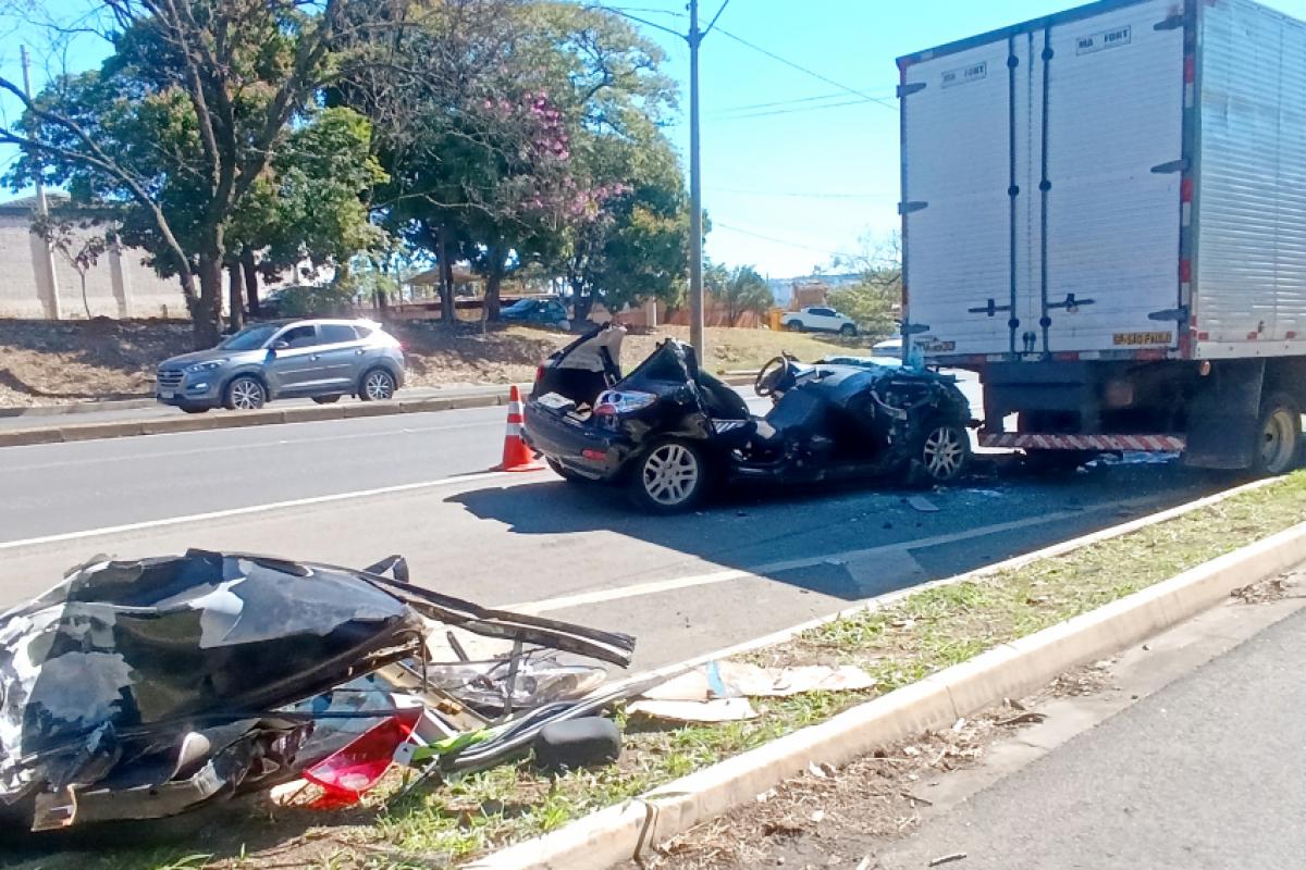 O acidente aconteceu na rodovia Geraldo de Barros, no Jardim Algodoal 