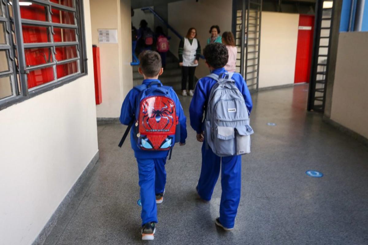 O início do segundo semestre será marcado por duas semanas de reforço escolar 