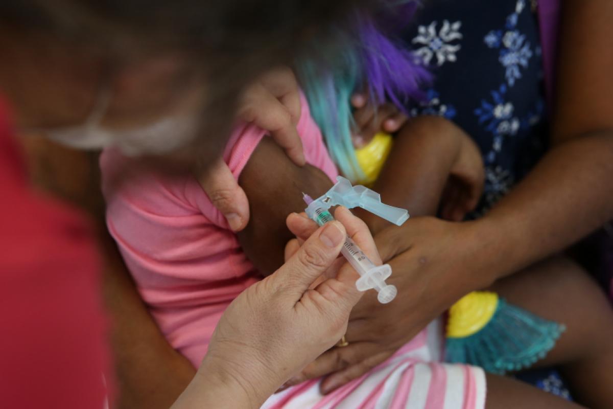 Brasil está em queda no índice vacinal em crianças