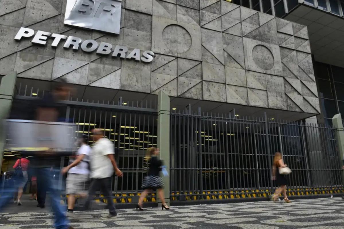 A Petrobras tem dito que a estrutura de emergência proposta é inédita na indústria