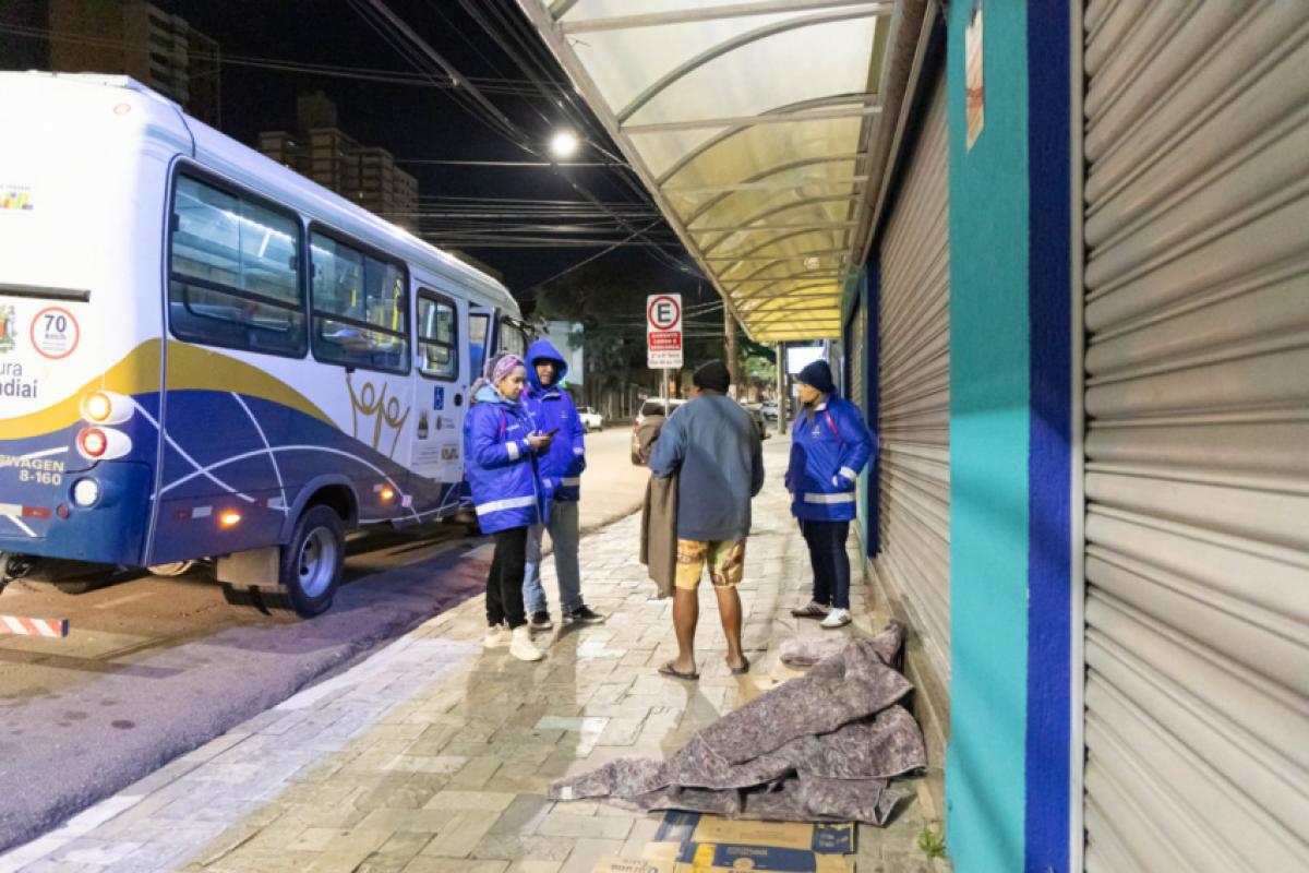 O Serviço Especializado de Abordagem Social (Seas) mantém equipes 24 horas, percorrendo diferentes pontos da cidade