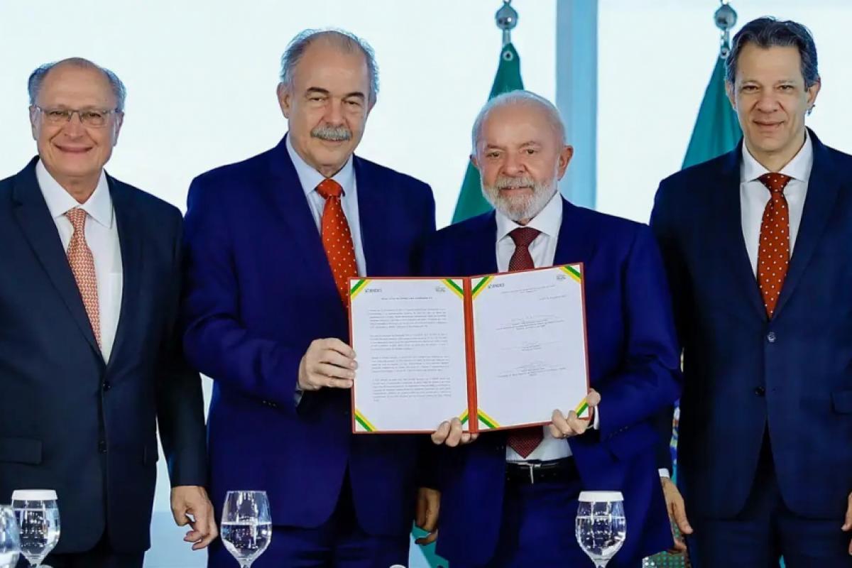 Geraldo Alckmin, Aloísio Mercadante, Lula e Fernando Haddad