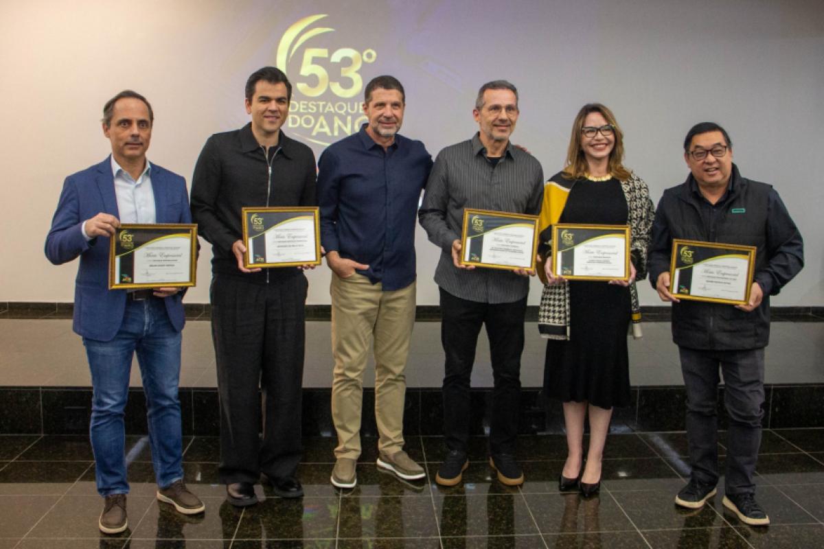 Erlon Godoy Ortega, Leonardo de Mello Silva, Renato e Roberto Fornazari, Paula Zanoti e Mauro Natsuo Mitiue