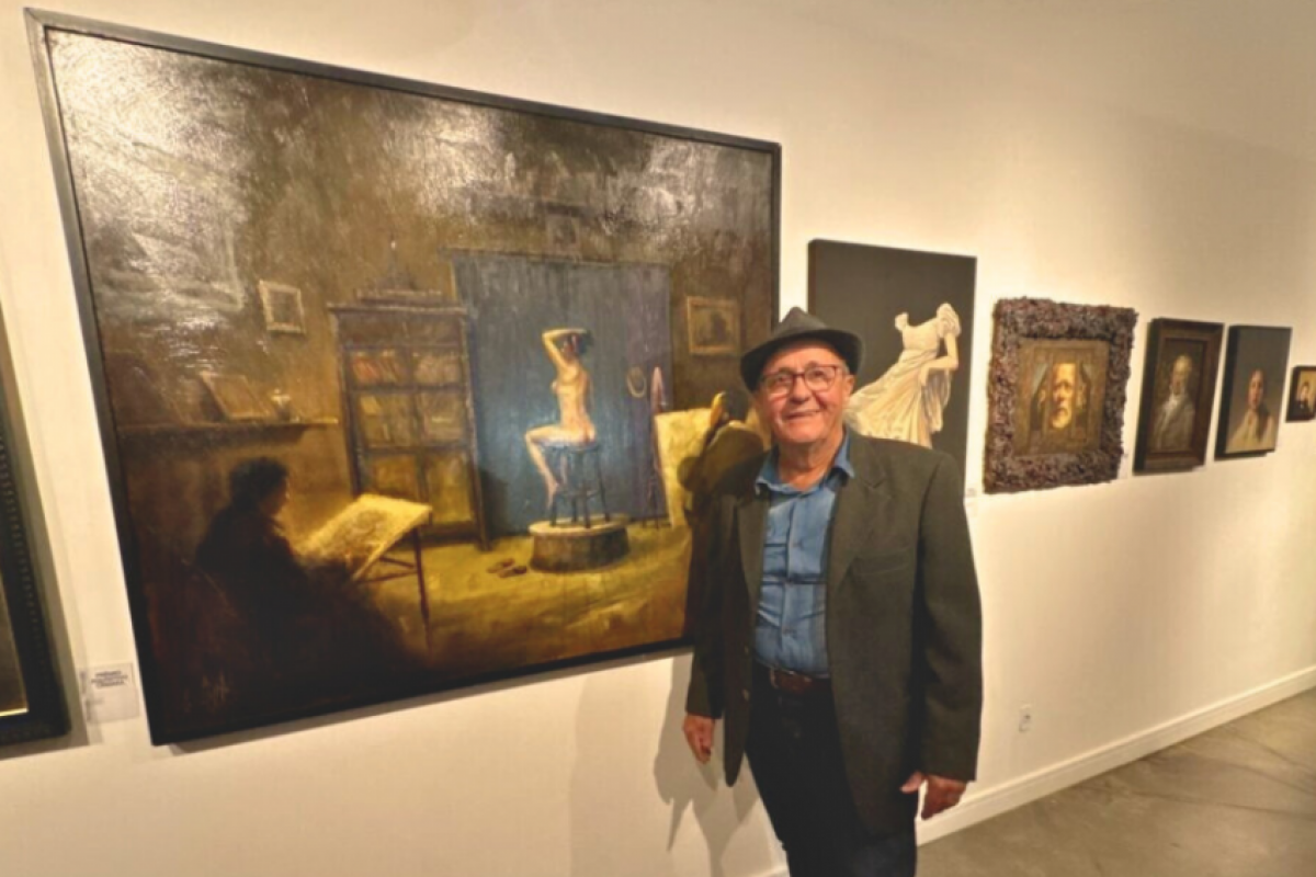 A Medalha de Ouro foi concedida a Carmelo Gentil Filho, com a obra No Atelier.