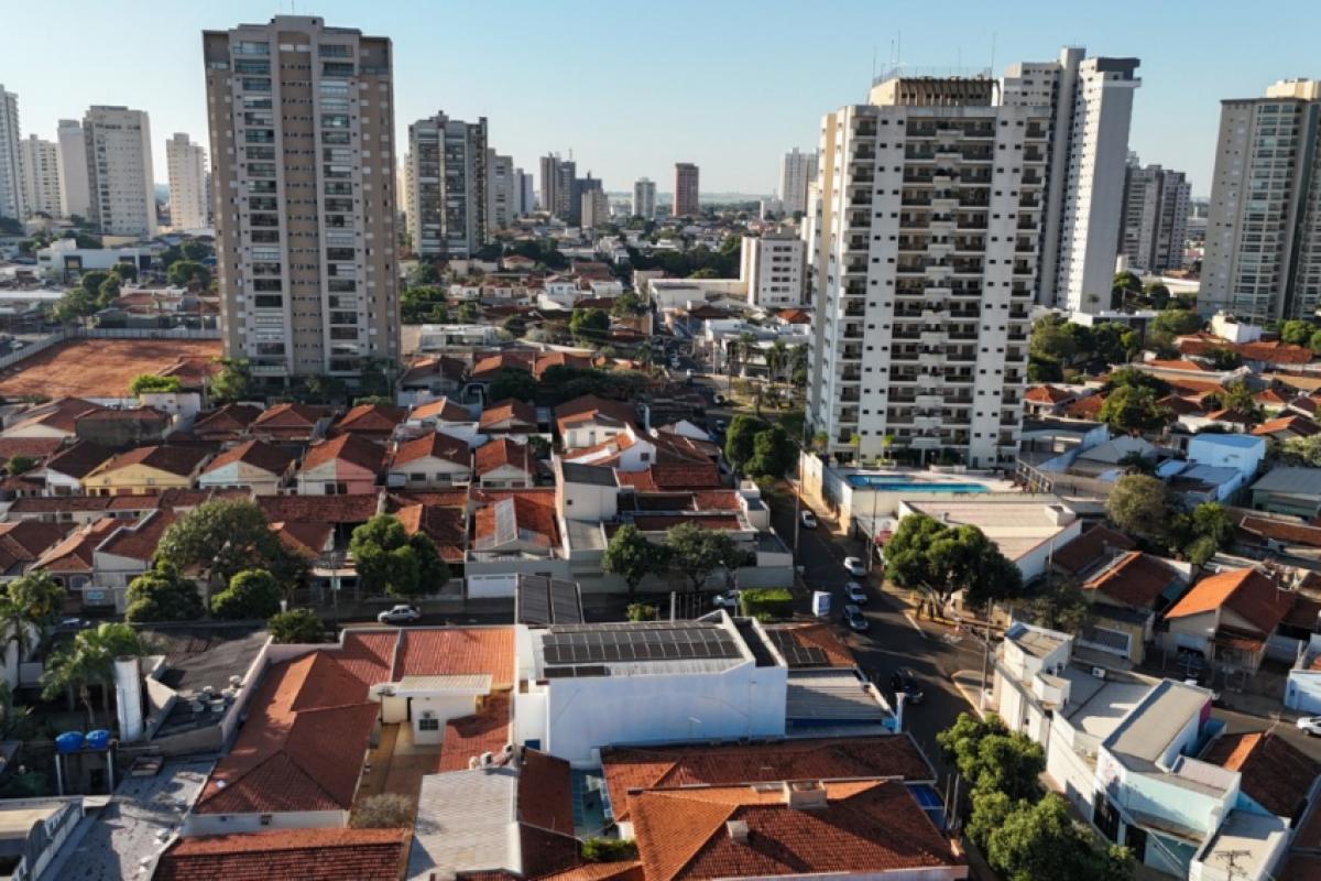 Oportunidades vão do primeiro emprego a cargos de alta qualificação em diversos setores