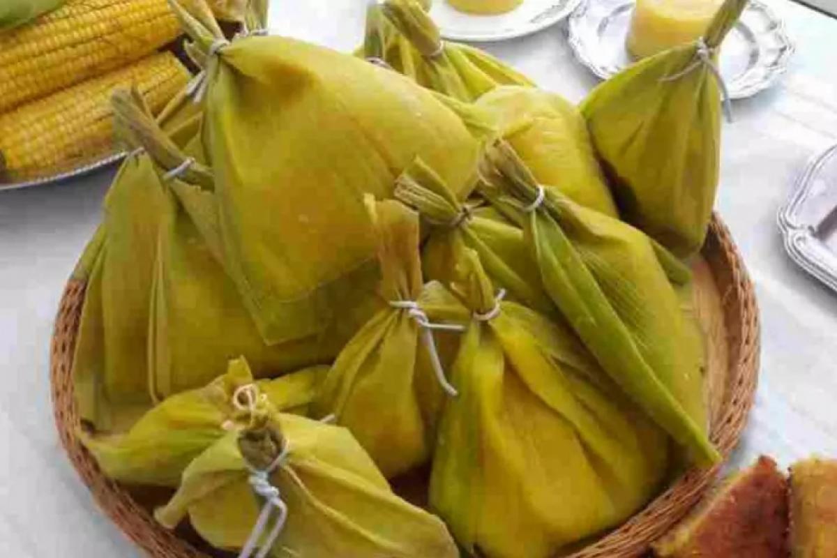 O tradicional produto de milho está espalhado por toda a cidade, seja em lojas ou em trailers de lanches