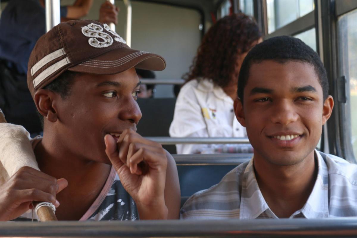 Filme Nosso Sonho, que retrata a vida de Claudinho e Buchecha, é protagonizado por Lucas Penteado e Juan Paiva.