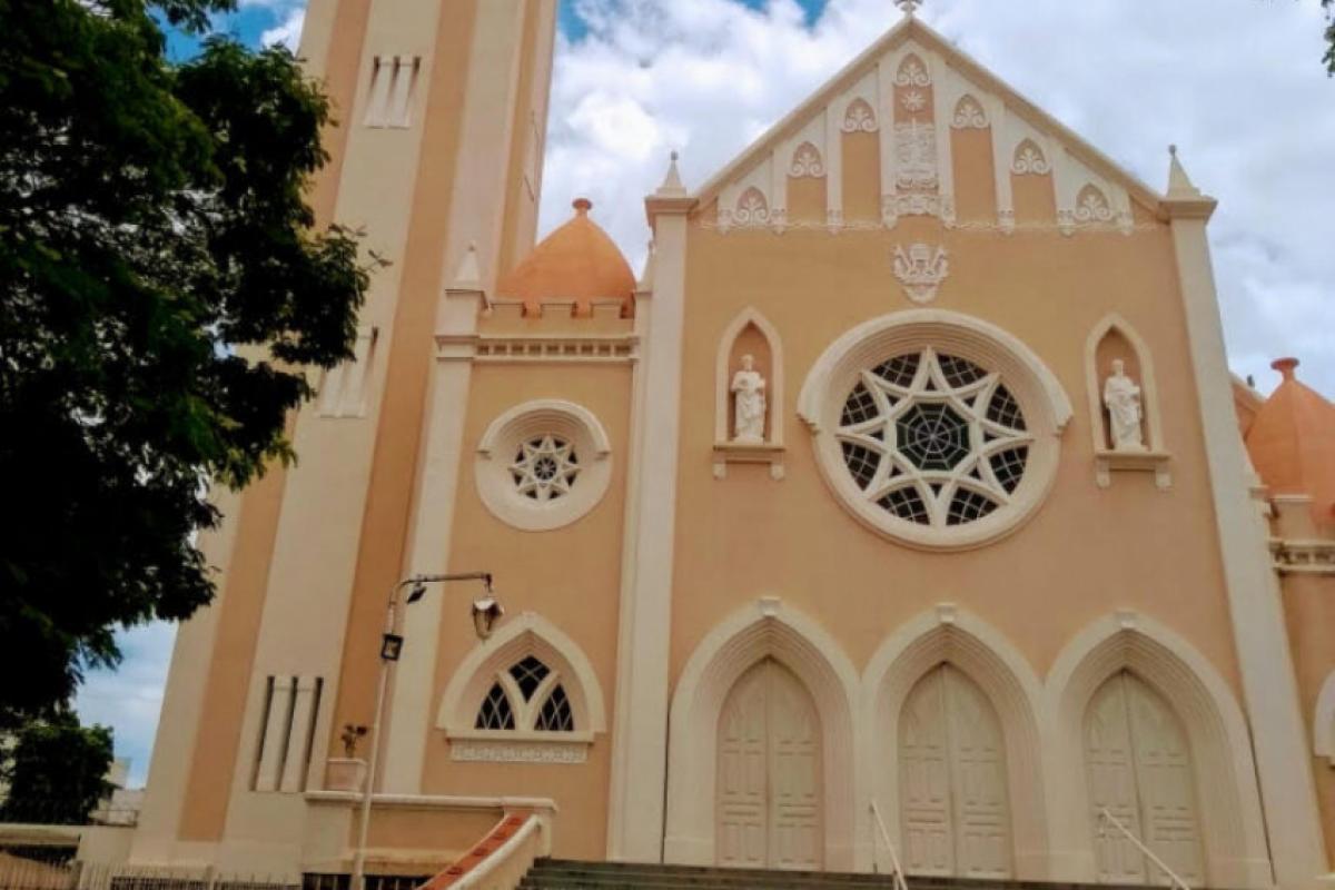 Festa de Santa Teresinha será realizada entre os dias, 27, de setembro e 1 de outubro na praça Rodrigues de Abreu, 2-55