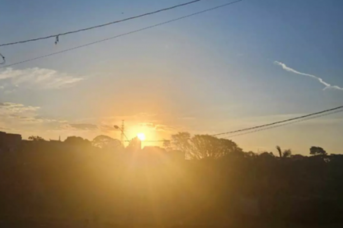 Pôr do sol na zona sul de Franca: próximos dias serão de tempo seco na cidade