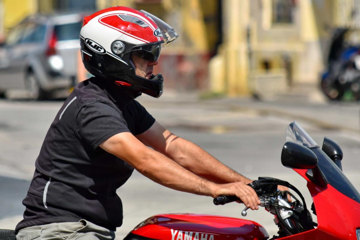 Equipamento deve seguir normas e conter informações obrigatórias para garantir proteção eficaz