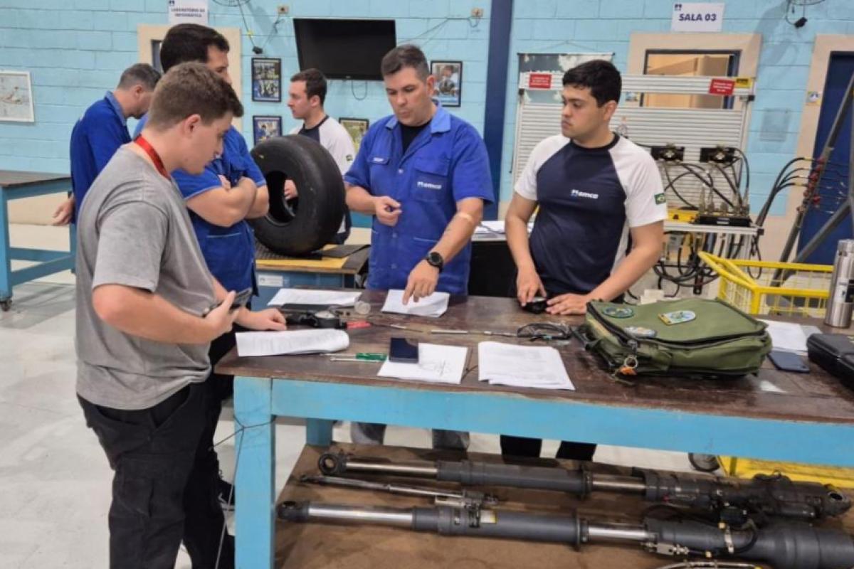 Aulas do curso Técnico em Manutenção de Aeronaves serão ministradas em período vespertino e noturno