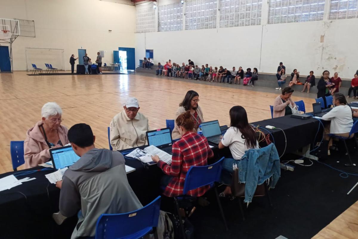 Último plantão de negociação da CDHU em Franca