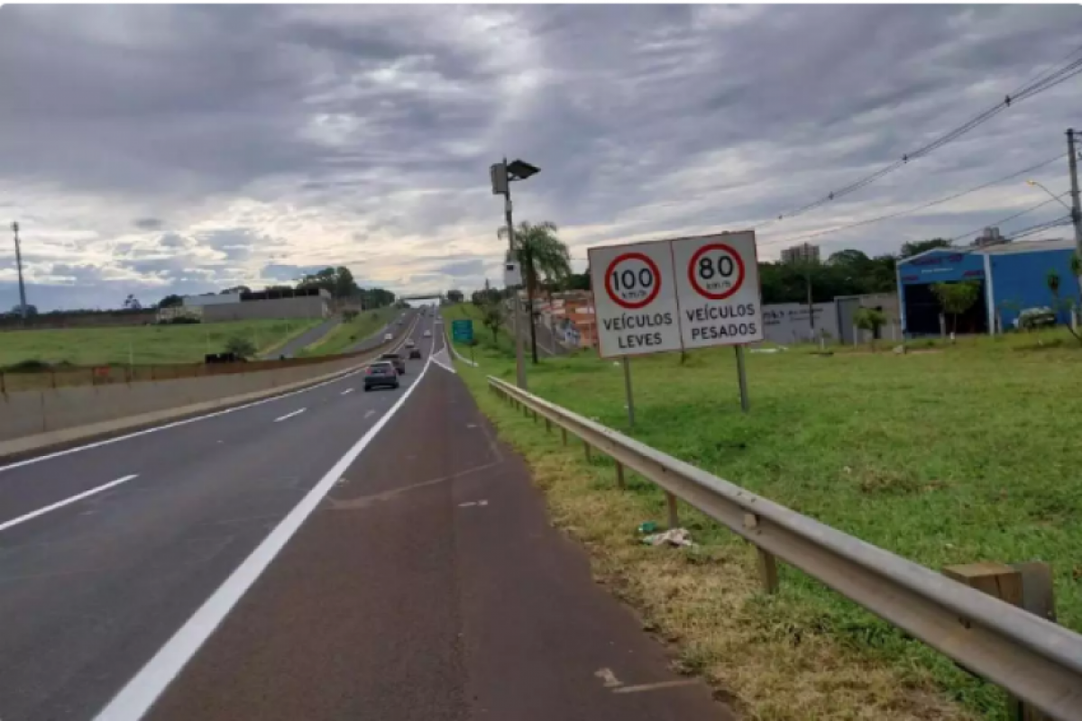 Radar instalado na rodovia Eng. Ronan Rocha 