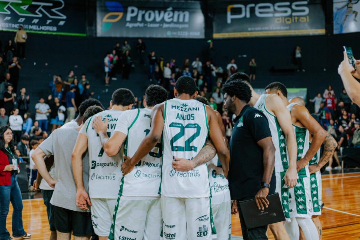 O Bauru Basket volta à quadra nesta quinta-feira (11), às 19h30