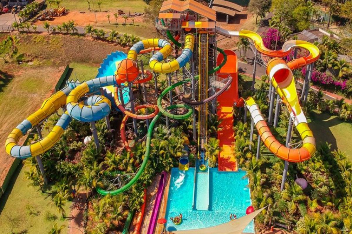 Vídeo mostra morte de adolescente do Vale em parque aquático