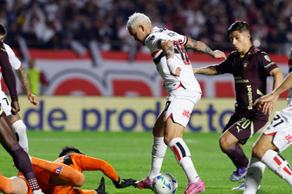 Luciano teve dois gols anulados e muitos perdidos