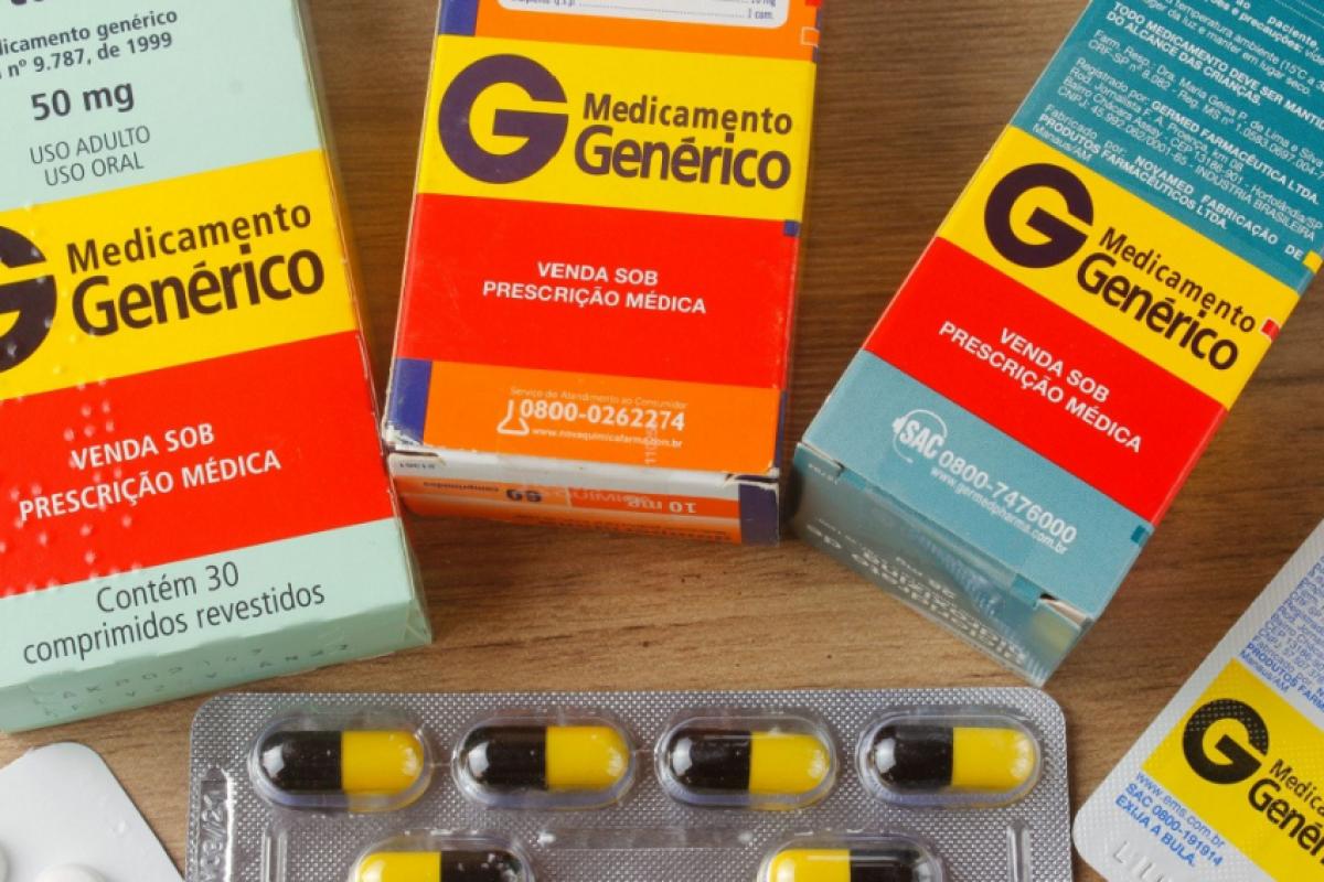 A intercambialidade entre as duas versões é aprovada pela Anvisa por meio de testes de equivalência e estudos de bioequivalência farmacêutica