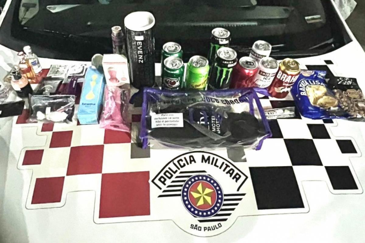 Suspeito invadiu comércio às margens da Marechal Rondon e foi detido pela PM, ainda com os objetos furtados