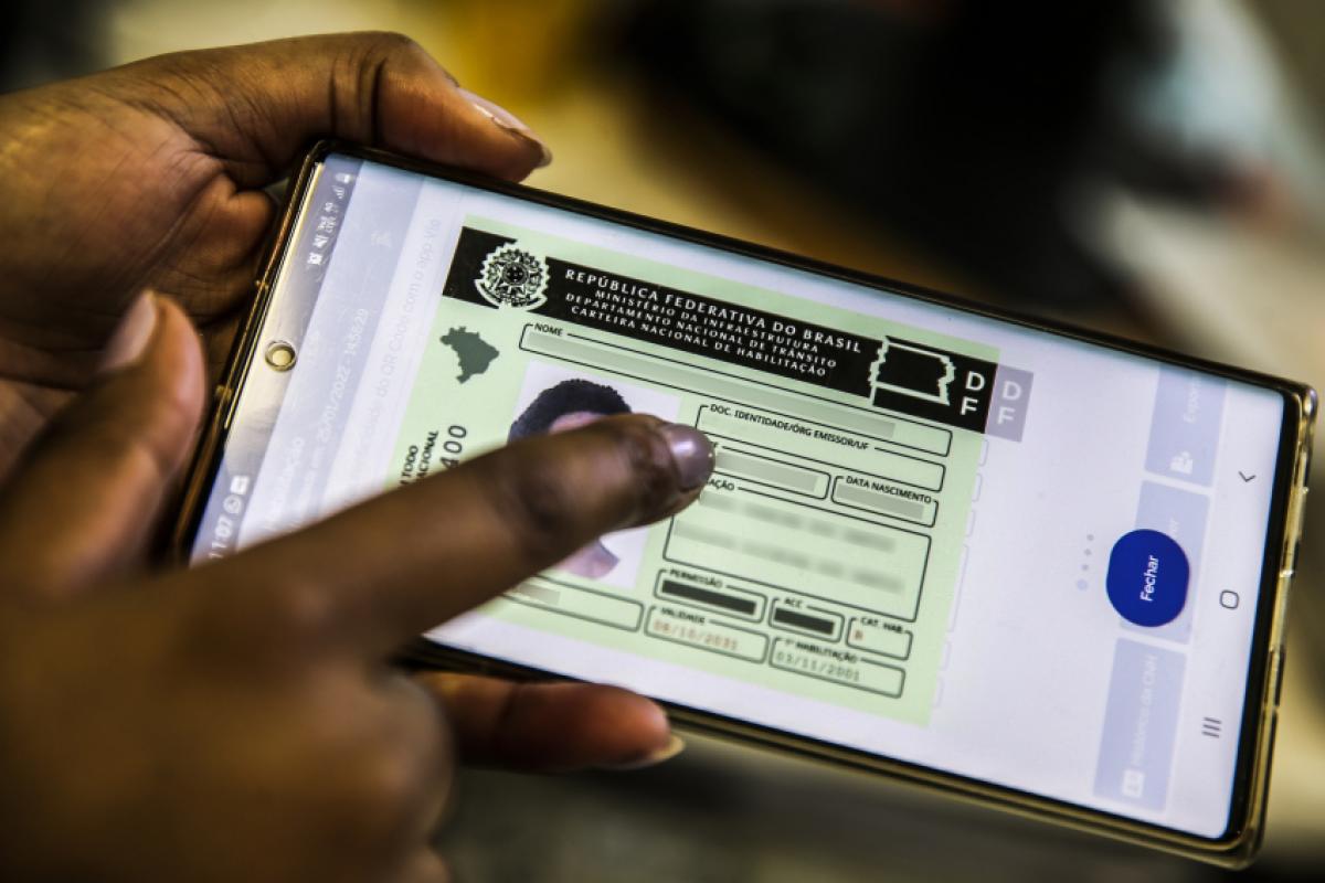 A renovação periódica em intervalos menores busca reduzir riscos de acidentes