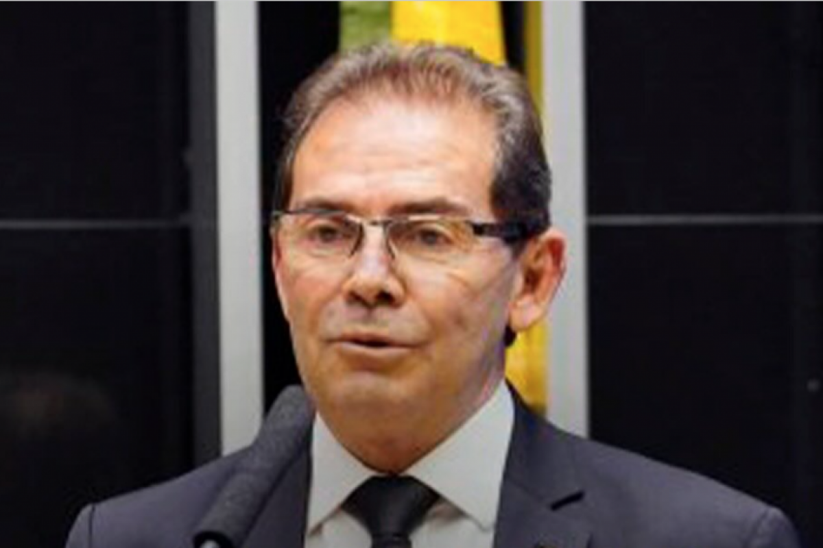 Ele disse que não se fala mais em perdão de crimes, mas de redução de penas. 